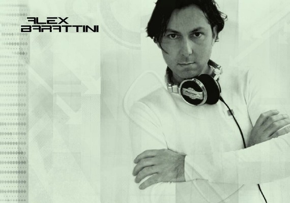 2015: Alex Barattini remixa per Universal, Vasco Rossi 'Sono innocente ma..' e comincia per lui un periodo molto proficuo, anche insieme a Max Baffa, con il loro progetto MAB2. Le sue produzioni entrano ormai da anni in Releases importanti come 'Buddha Bar XIV', raggiungendo le vette delle classifiche di vendita in Francia. Produce dal 1996. 